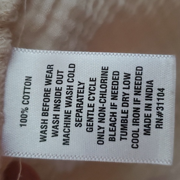 Wonderbody lightweight cotton v-neck short sleeve blouse - Picture 5 of 12